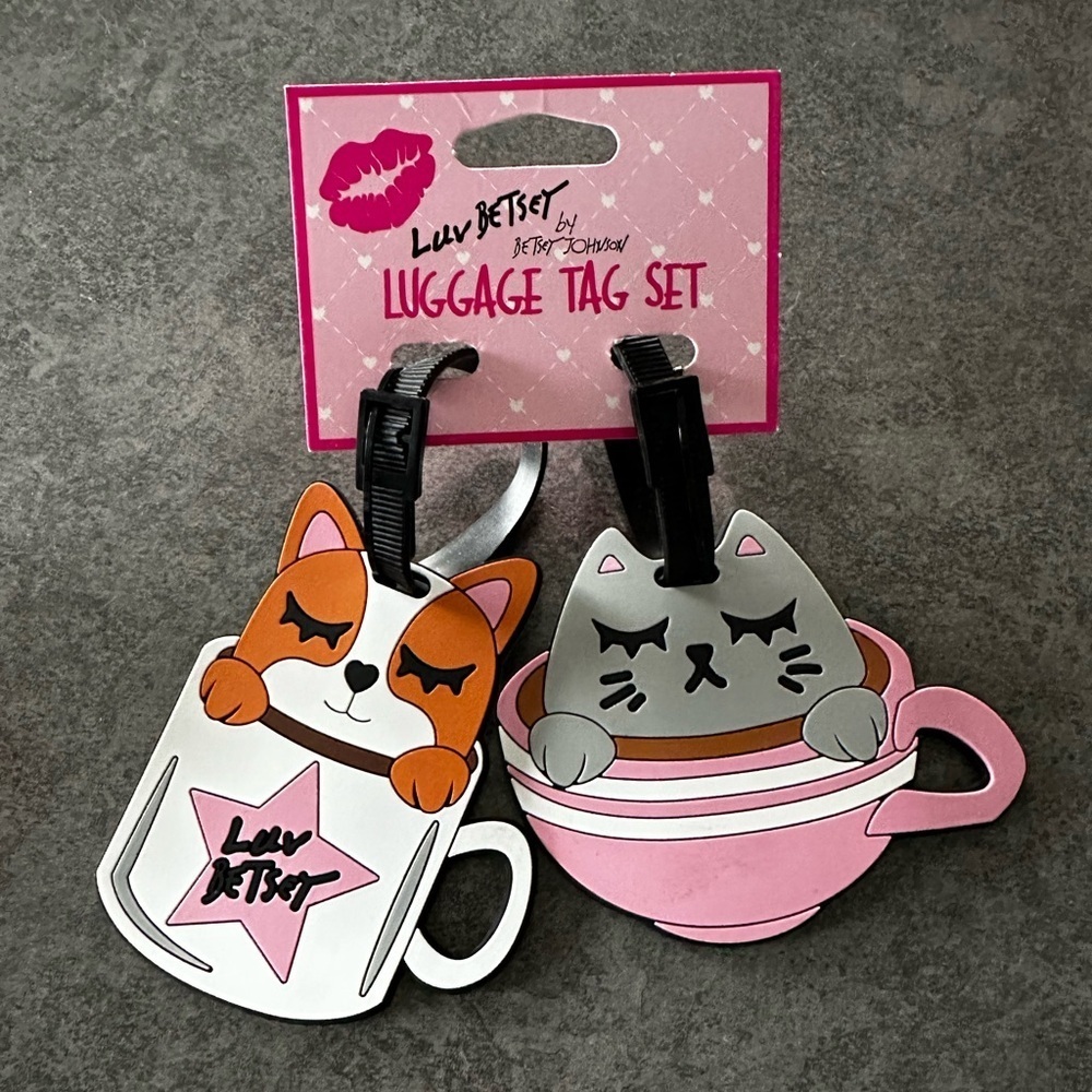Betsey Johnson luggage tags dog and cat in mug made of PVC